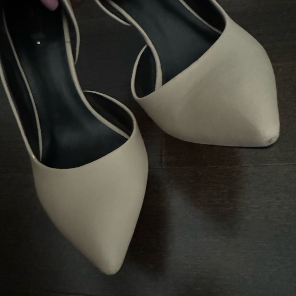 Aldo Tan Heels - Picture 9 of 11